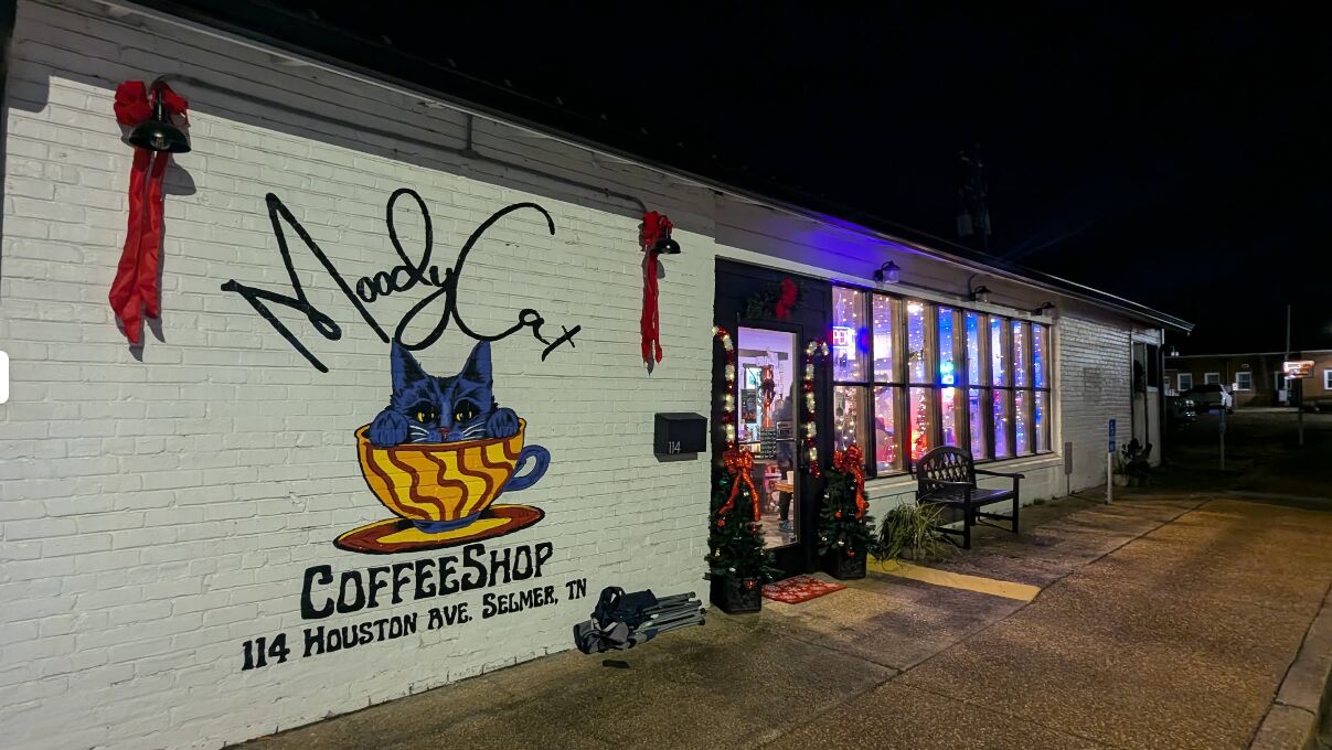 Moody Cat Coffee Shop