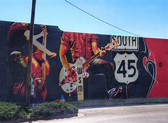 South 45 Rockabilly Highway mural in Selmer, Tennessee