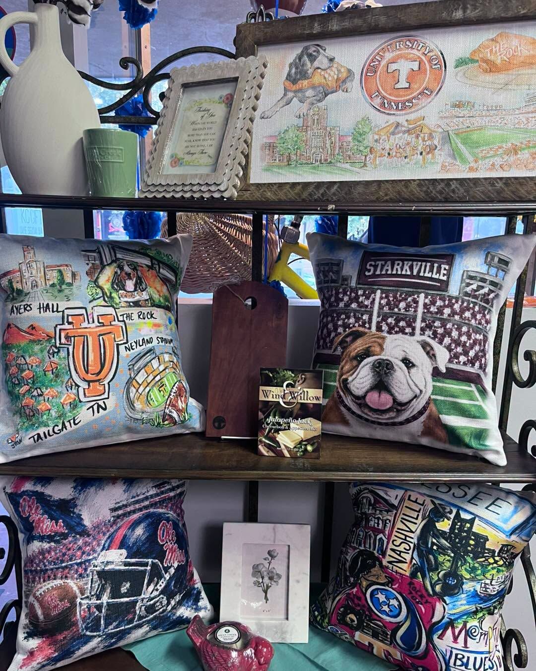 Gifts and home decor on a shop shelf